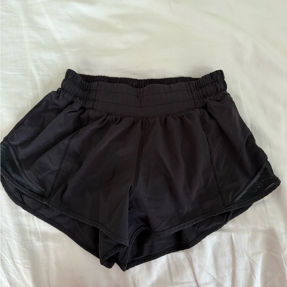 lulemon Women's Hotty Hot Low-Rise Lined Short 2.5
